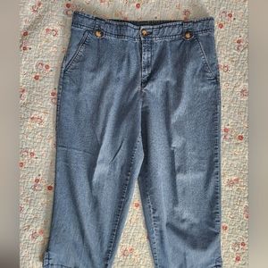 Women's capris